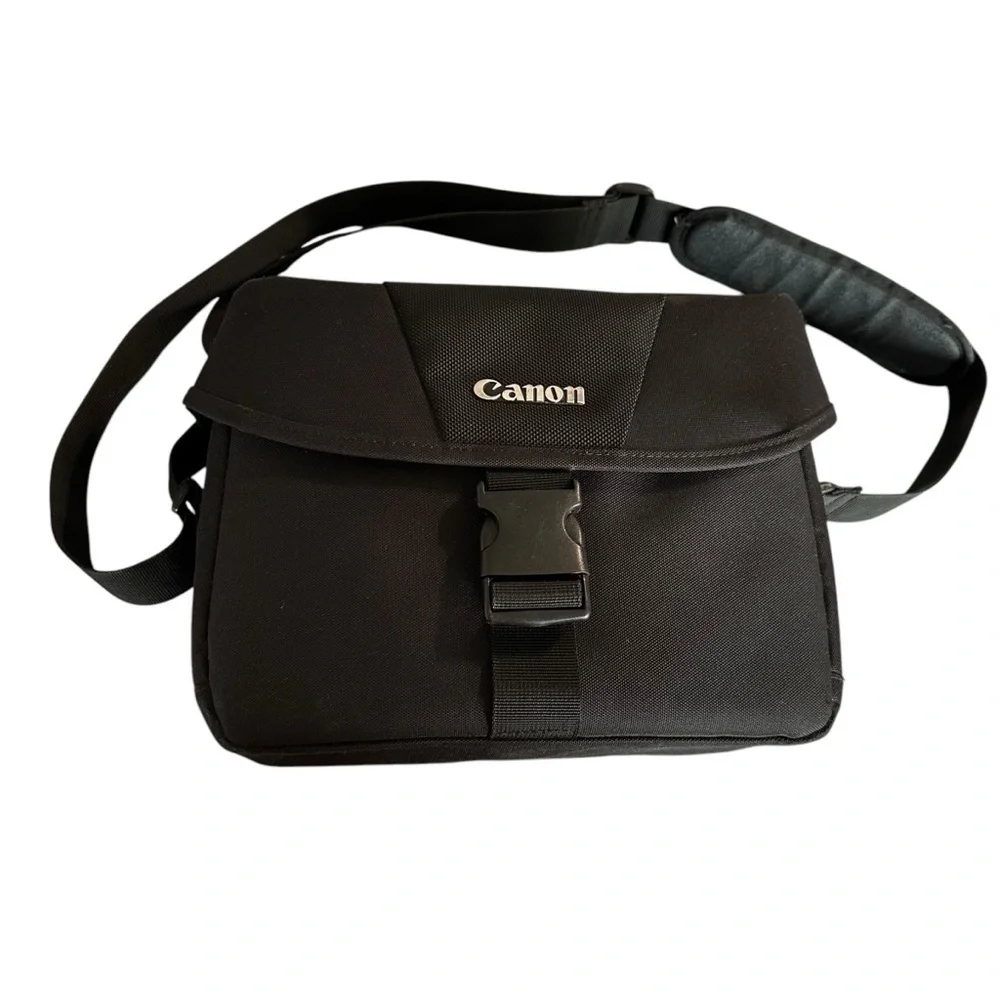 Black Camera Bag with Adjustable Strap and Durable Fabric